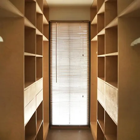 Cluque- Maisons De *