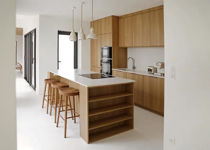 Cluque- Maisons De *